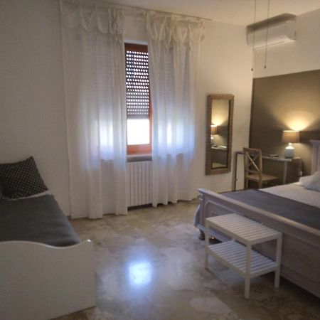 B&Be Home Tollo ภายนอก รูปภาพ