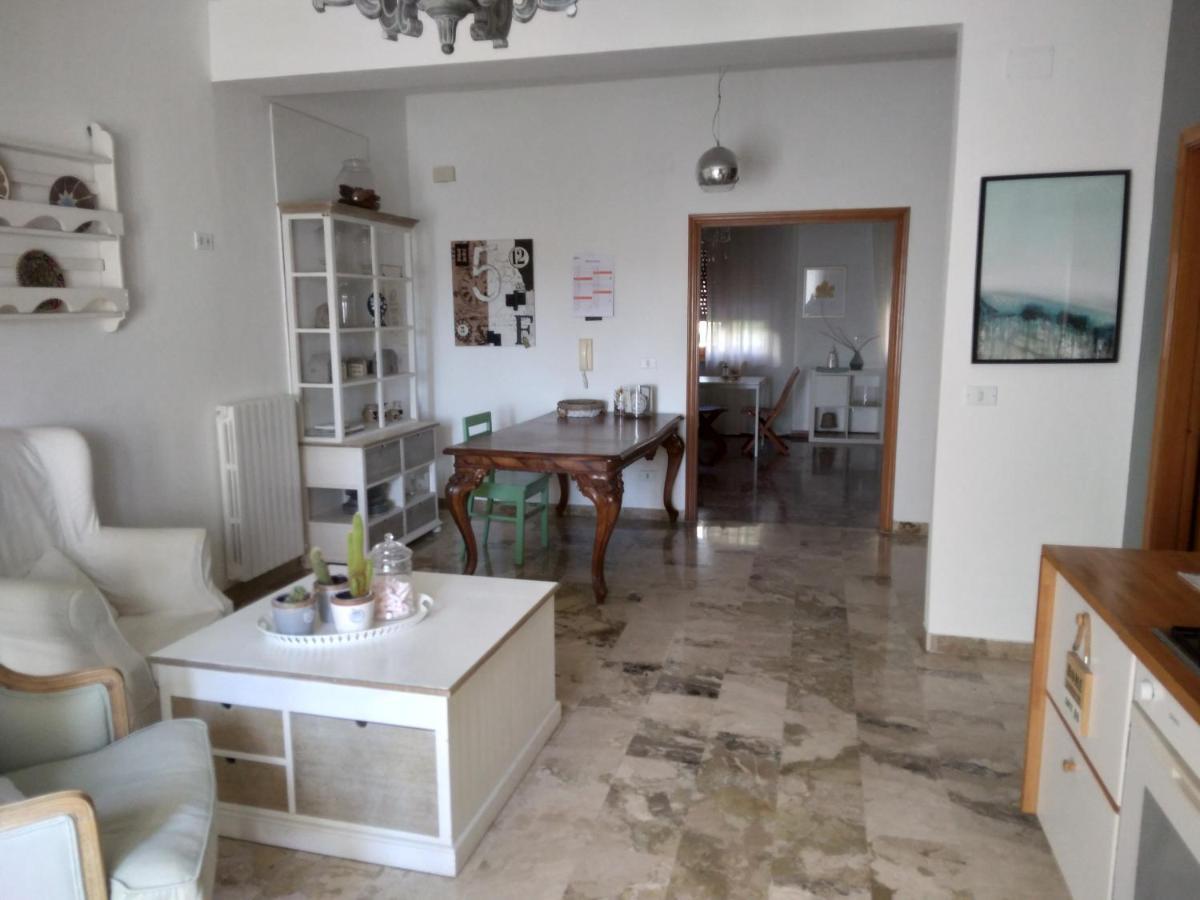 B&Be Home Tollo ภายนอก รูปภาพ